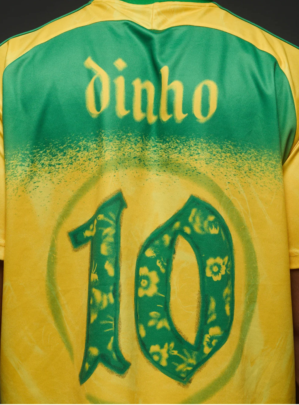 Camisa Retrô "do Dinho" Toda a  carreira do Bruxo R10 - em uma única camisa.